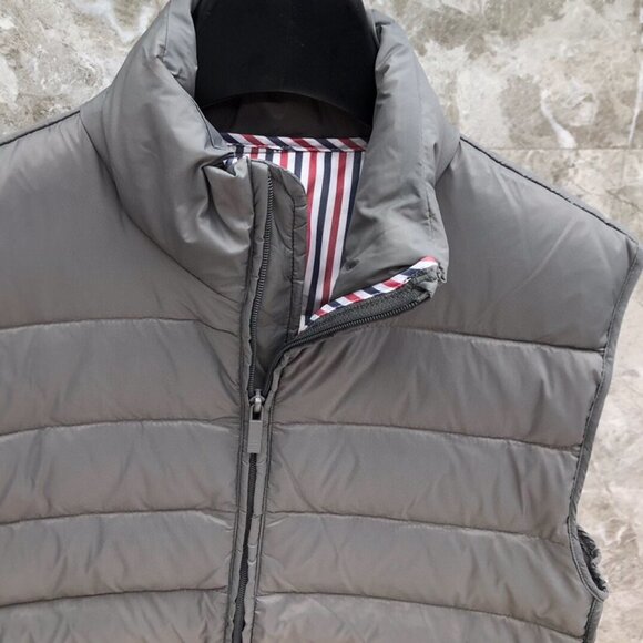 THOM BROWNE Vest - Picture 3 of 8